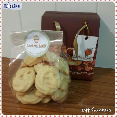 Milk Cookies with Almond Slide (Size M 230g)